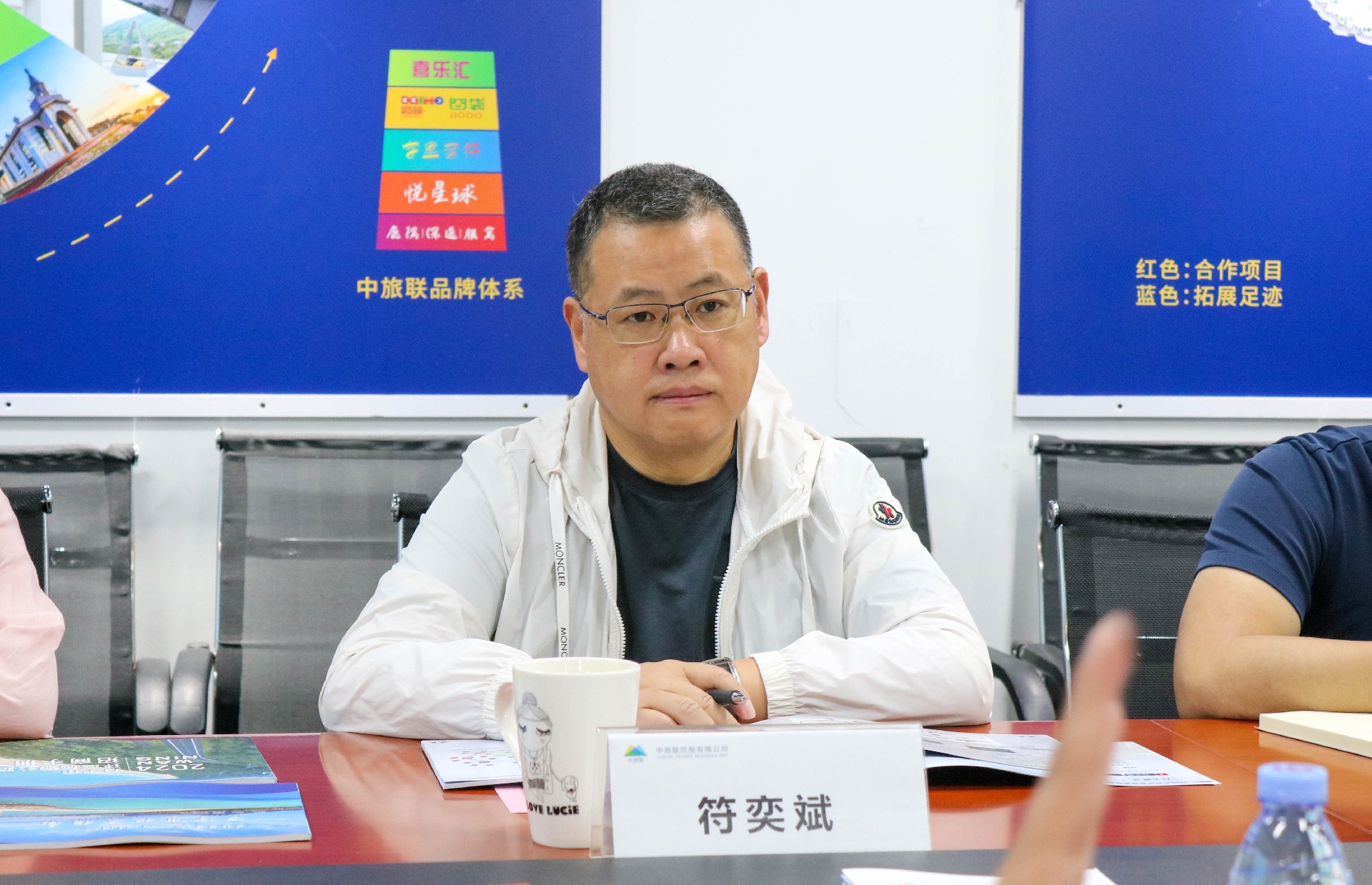 万4.jpg